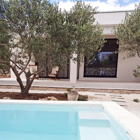 Bella Casa Villa Plano