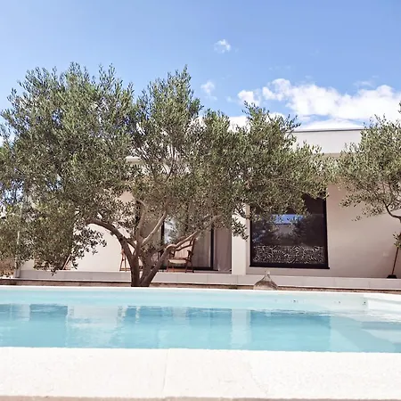 Bella Casa *
